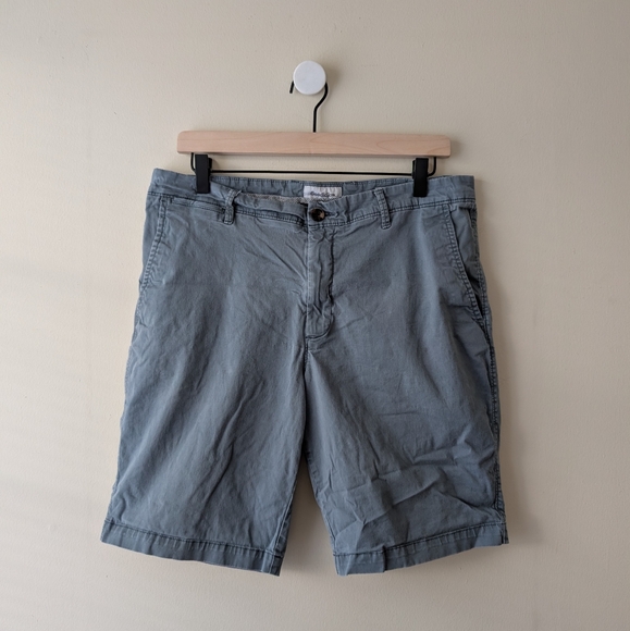Goodfellow Linden Men's Blue/Gray Flat Front Shorts - Picture 1 of 3